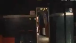 فرج ضيق لم يُمس يُدمر في ممارسة جنسية إباحية صريحة