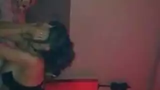 مصة مصرية عميقة لقضيب عربي ضخم