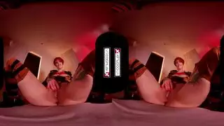 تجربة في آر إباحية: فتاة جميلة تختنق على قضيب عملاق في الواقع الافتراضي