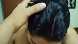 فرج أسود عريض محشو بالقشطة بعد جثم صارم لا نهاية له