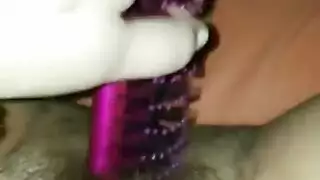 العاهرات مرتديات الوشاح يتم مواجهتها بالقضيب وتعبئتها بالسائل المنوي