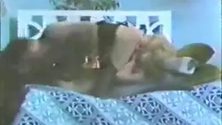 حلم صريح: عاهرة شقراء تبتلع سائله المنوي
