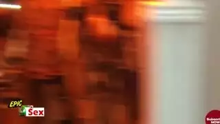 ضُبطت متلبسة: زوجتي وأختها في مشهد إباحي