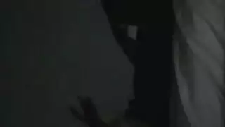 هاوي مثار يدخل كس فتاة سمراء مكتنزة بقوة