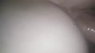 جنس ثلاثي صريح مع فتانات ممتلئات في حركة إباحية جامحة