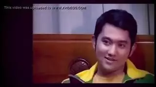 صديقتها المفضلة تُمني كسها المبلول بينما تركب يدها