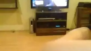 جميلة سمراء تدخل أصابعها بعمق ثم تتوسل لجنس عدواني