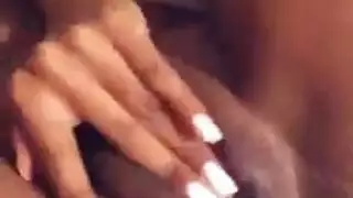 أربع فتيات الأبنوس مارس الجنس مع حزامية من قبل رجل مع لقب أبيض كس يعاقب