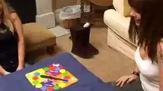 جلسة جنسية صريحة سرية في مزرعة المدينة للنخبة