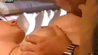 ويندي آمور وصديقتها تلتقيان أخيرًا لمشهد سحاق إباحي متشدد وشغوف