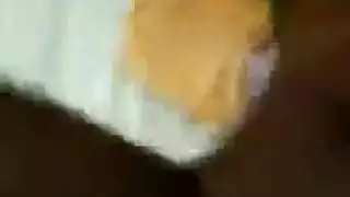 ماعز الحلق: تبلع قضيب صديقها حتى العمق سراً