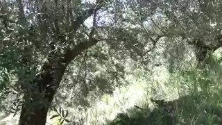 ابن الزوج يمارس الجنس مع زوجة أبيه التركية ذات الكس الكثيف بوضعية الكلب