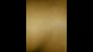سمينة بما يكفي للجنس الخشن؟ هذه المرأة الممتلئة تريد سائلك المنوي