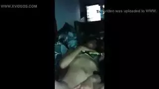 مشهد إباحي: عاهرة مغربية تُهيمن عليها عربي ثري عبادة القضيب