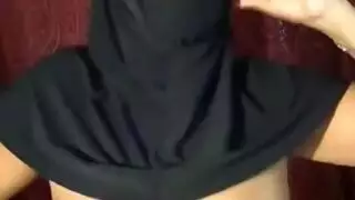 الينا اوشن تنتاك من زوجها