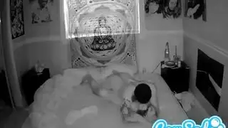 إباحية: امرأتان وممارسة جنسية بحزام قضيب ضخم