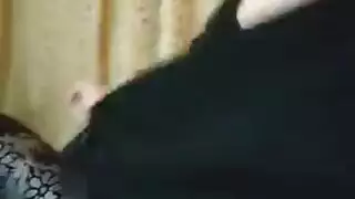 رقص مصري إباحي: أثداء ومؤخرة عارية في حركات جنسية جامحة