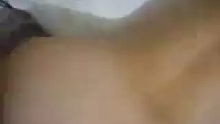 فتاتان أفريقيتان حبليات في فعل صريح