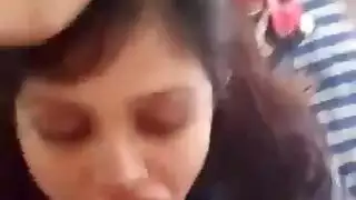 صديقة عربية تبلع قضيباً صلباً كالصخر في دبي