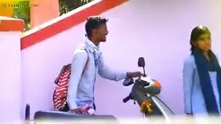 جارة وقحة تأخذ كل شيء – مشهد إباحي كامل غير مقتطع على الإنترنت