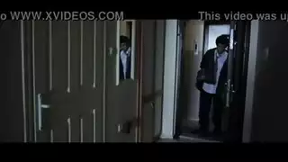 ابن هائج وامه لاتريد ممارسة معه