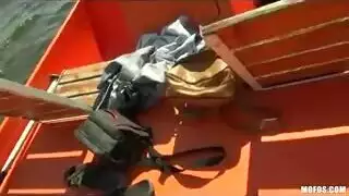 بداية شيماء الجنسية القوية: متعة المص العميق والقذف المائي