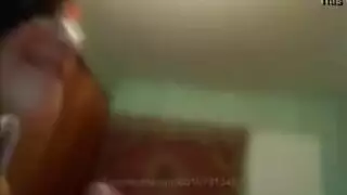 ديوك نابضة تثقب فتحات مراهقة إيمو الضيقة