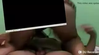 سكس مصري: مطلقة محرومة تمتلئ بقضيب ابن عمها الكبير