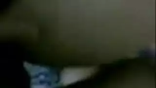 مهارات مص رائعة من عاهرة عربية شقراء تؤدي لقذف شرجي عنيف