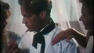 ثنائي إيطالي صريح: روزا كارسكلو تأخذ قضيبين