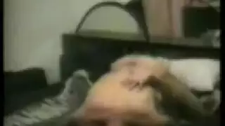 ديوث في رمضان: الزوجة الممحونة تمارس الجنس مع صديقه في لقاء سري