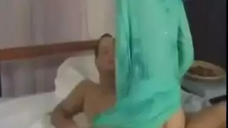 بورنو محجبة: مص وزبن حتى آخر قطرة