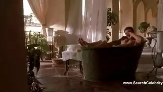 مترجم لمتعتك: فيلم الجنس الصريح لأنجلينا جولي