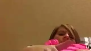 كأس أبيض صغير