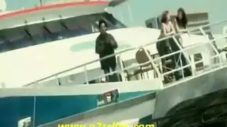 متعة وضعية الكلب: مشهد إباحي يركز على مؤخرة ديا ميرزا من بوليوود