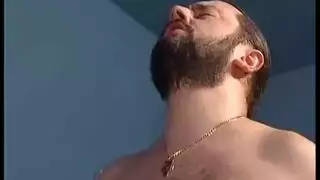 فحص شرجي للممرضة يتحول إلى جماع جماعي مع شيميل وطبيب