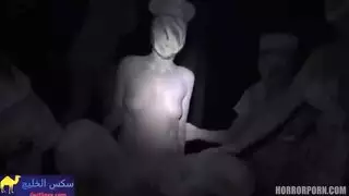 قذف داخل التابوت بورن منزل مسكون