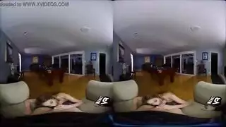 سودانية مثيرة تأخذ السائل المنوي على وجهها