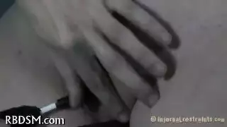 محجبات متشوقات تخلع ملابسها للقضيب