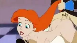 تلميذات الأنمي العاهرات يتعلمن طرق ممارسة الجنس الفتيشية