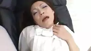 امرأة يابانية ناضجة تأخذ قضيب صهرها من أجل المتعة