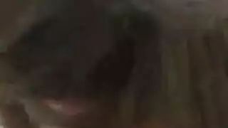 جماع جماعي عرقي: ملابس أليسا الدانتيلية تُدمر من قبل الفحول